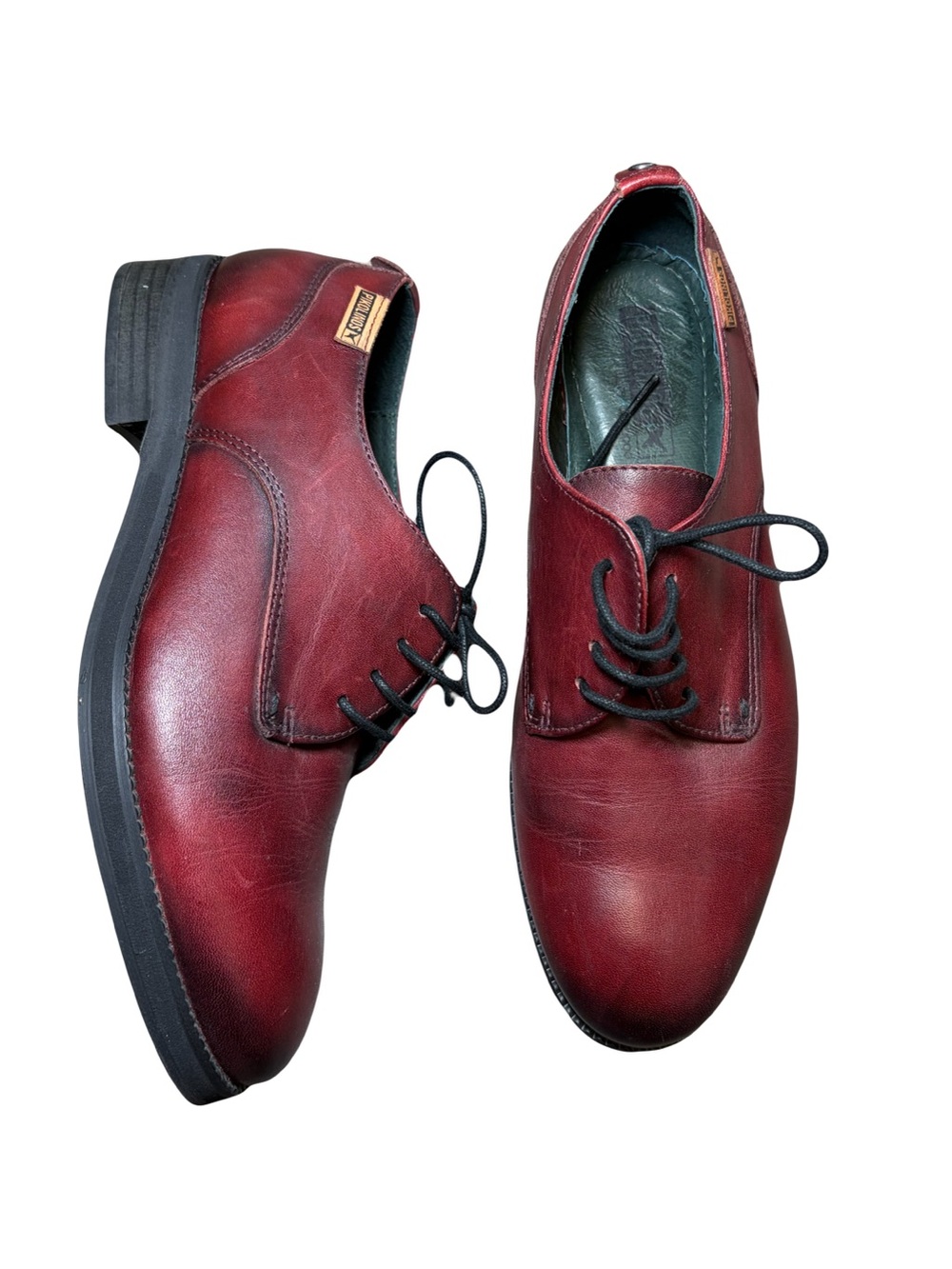 Pikolinos Women's Leather Oxford Lace-Up Dress Shoe Burgundy Leather Size 36 (6)